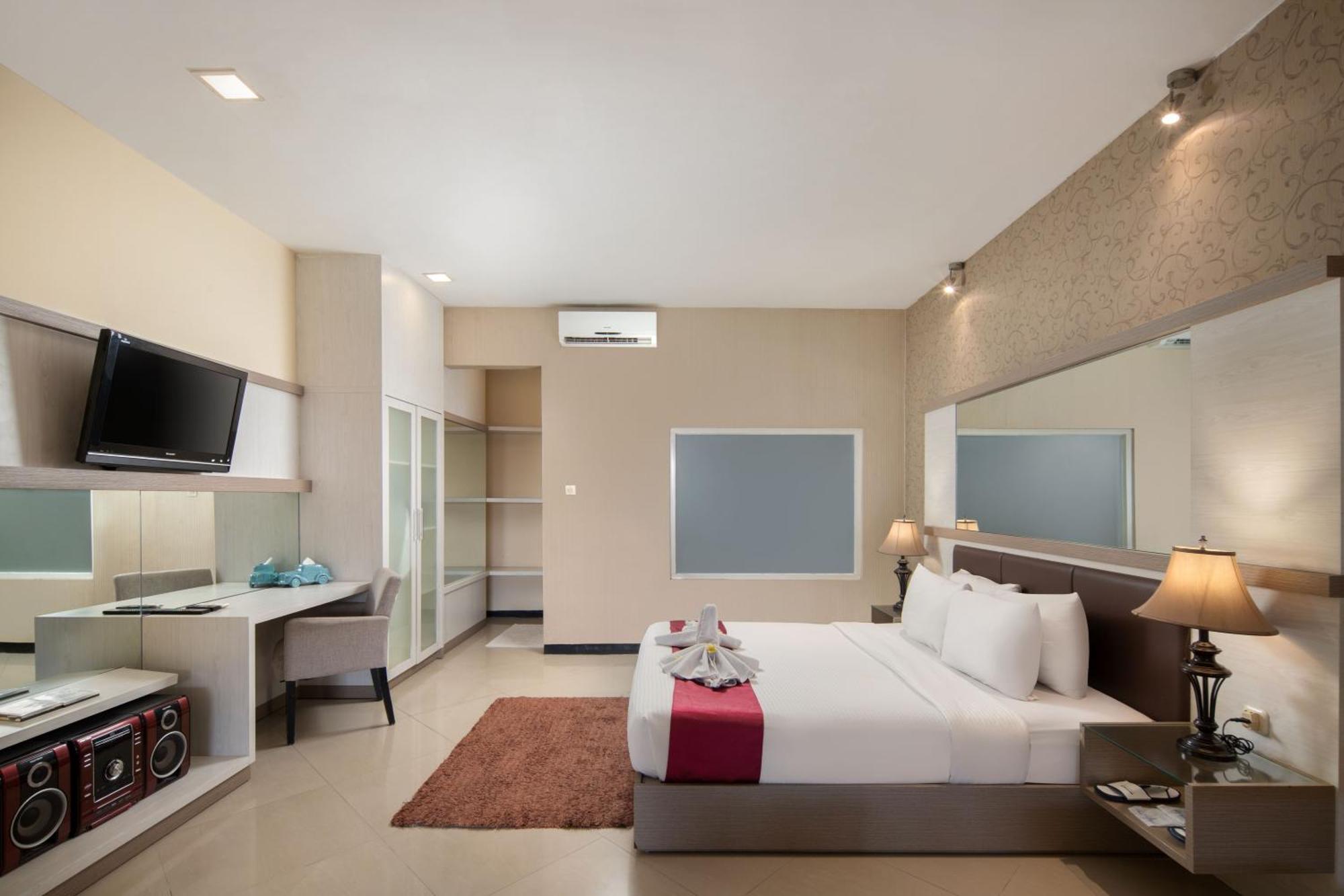 Royal Hotel And Villas Trawas Exterior foto